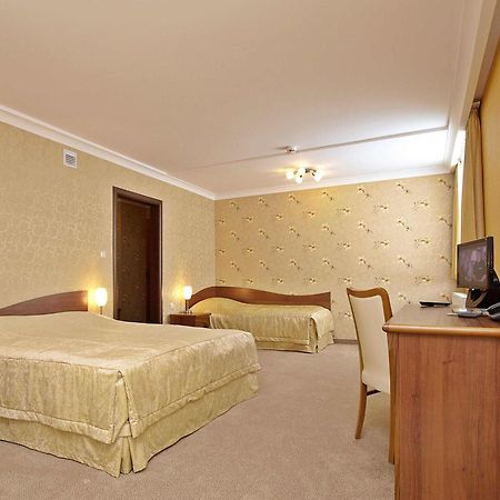 Hotel Fajkier Kroczyce Exterior photo